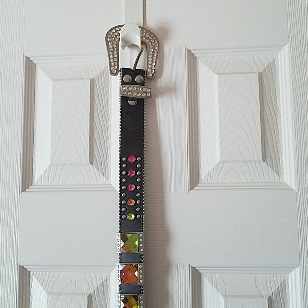 Multicolored jeweled belt